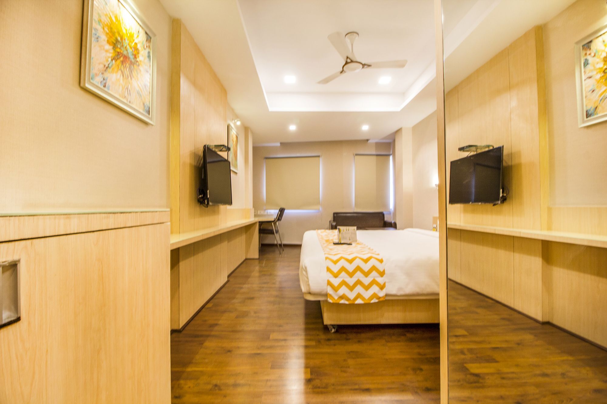 Hotel Fabhotel K-sqaure Koyambedu 3*