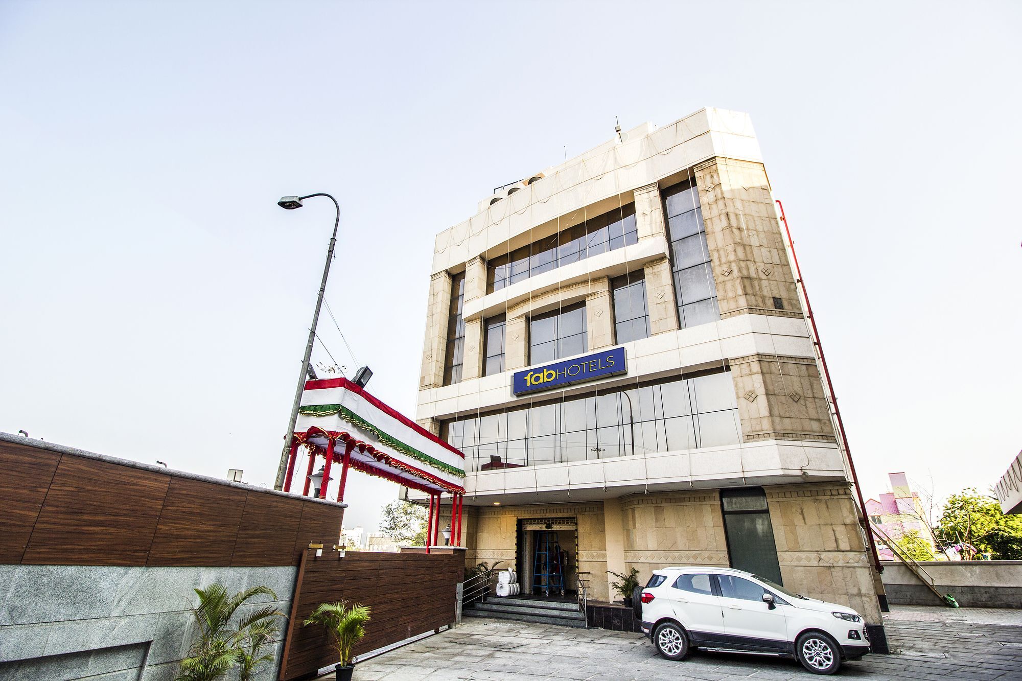 Fabhotel K-sqaure Koyambedu 3*